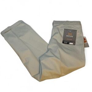 Men's Brand new with tags Savane 38X30 White Motion Pants